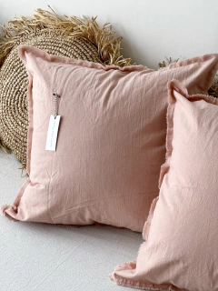 ALMOHADÓN TUSOR FLECOS Rosa en internet