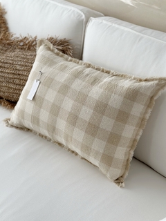 ALMOHADÓN CUADROS VICHY 60x40 - PHILIA DECO