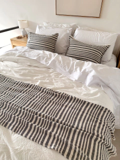 PIE DE CAMA OPORTO Negro - PHILIA DECO