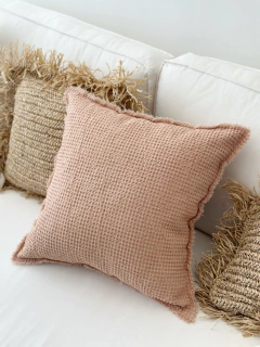 ALMOHADÓN NIDO Rosa Viejo 50x50 - PHILIA DECO