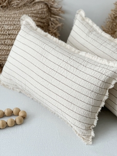 ALMOHADÓN PETRA Rayas 50x30 - comprar online