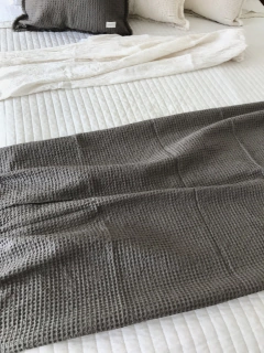 Imagen de PIE DE CAMA NIDO Gris Oscuro