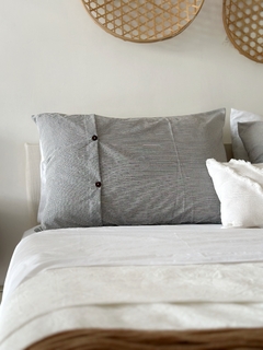FUNDA DE ALMOHADA Botones Rayitas - comprar online