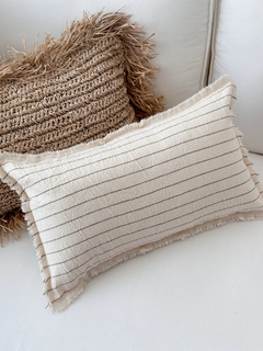 ALMOHADÓN PETRA Rayas 50x30 - comprar online