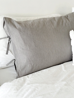 FUNDA DE ALMOHADA Tiritas - Gris Medio en internet