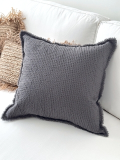 ALMOHADÓN NIDO Gris Oscuro 50x50 - comprar online