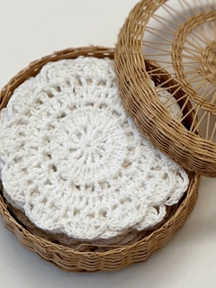 CAJA CON POSAVASOS CROCHET - PHILIA DECO