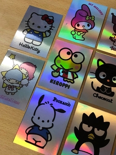 Pack Figuritas Hologramadas - Hello Kitty & Friends x13u. - COKETACOKETO