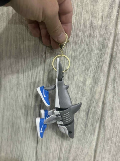 Tralalero Tralala - Brain Rot - Llavero Articulado 3D - 12cm - COKETACOKETO