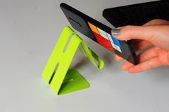 Soporte de celular SOPI - Estudio Leroi