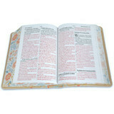 Biblia, piel flores crema con canto floral, letra grande en internet