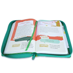 Biblia Interactiva para niños RVR60 Letra Grande 12 pts Verde Cierre - El Maestro Tejedor