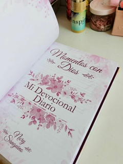 Momentos con Dios, devocional diario - comprar online