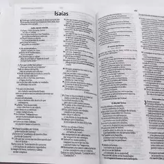 Biblia NVI Ultrafina Rustica Circulos - El Maestro Tejedor