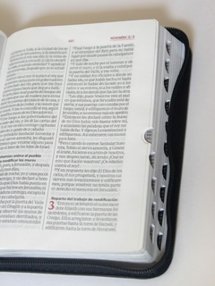 Biblia RVR 1960 Color Negro Canto Dorado Indice - comprar online