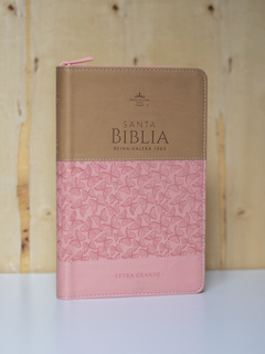 Biblia RV60 Rosa Cafe mariposas, canto plateado cierre