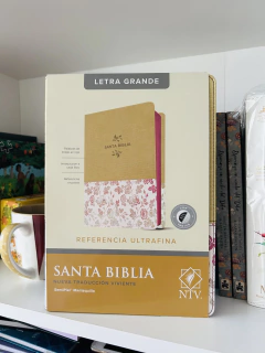 Biblia NTV Letra Grande Con Referencias Ultrafina Mantequilla Indice - Nueva Traducción Viviente - comprar online