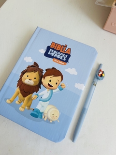 Biblia Pequeños Heroes Para Bebes - tienda online