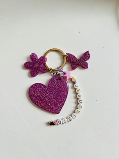 Llavero corazon en resina lila - comprar online