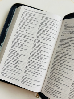 Biblia Ultrafina NTV Ziper Azul Flores - tienda online