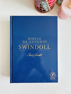 Biblia de estudio Swindoll, NTV tapa dura azul