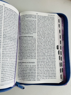 Biblia De Promesas Manual Lila Rosa Cierre con Índice - comprar online