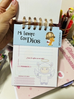 Agenda pequeña Diario devocional Jesus y ovejita argollada - El Maestro Tejedor