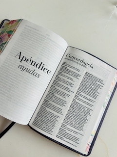 Imagen de Biblia Flores Lila Canto Pintado Letra Grande