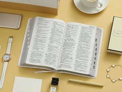 Biblia para Boda, Canto Plateado con índice y letra Grande en internet