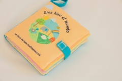 Dios hizo el Mundo Un libro de tela multisensorial en internet