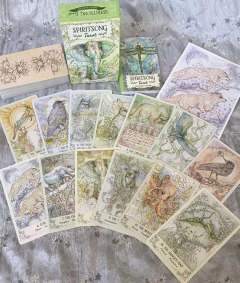 Caja de adivinación con Tarot u oráculo importado - comprar online