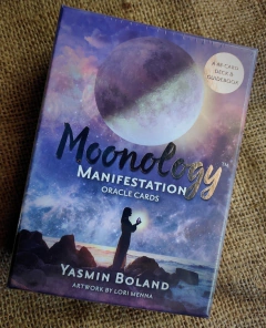Moonology Manifestation Oracle: A 48-Card Deck and Guidebook