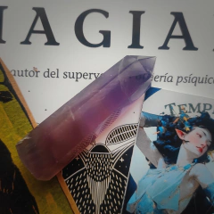 Obelisco de Fluorita Morada