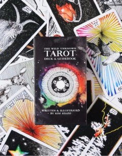 Caja de adivinación con Tarot u oráculo importado