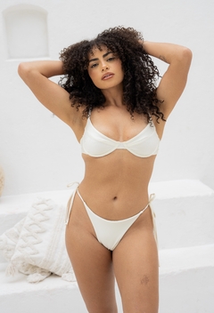 Imagem do Biquíni Aline - off white brilho