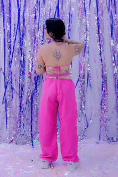 Cropped butterfly shine na internet