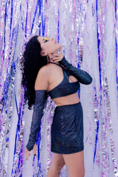 Cropped laminado w/ luvas - BY Famelli