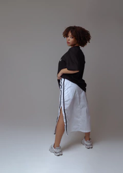 Camiseta mc oversize gola alta bdd hyde park preto - loja online