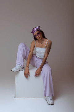 Calça wide leg malha resort lilás na internet