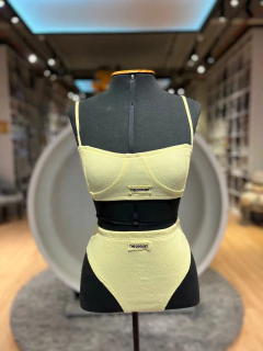 CONJUNTO THE CLOSET TOP E HOTPANTS - BY Famelli