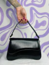 Bolsa assimétrica preta