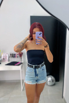 Short jeans destroyed na internet