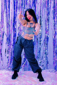 Body assimetrico laminado cut out