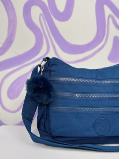 Bolsa tactel multifuncional w/ pompom azul na internet