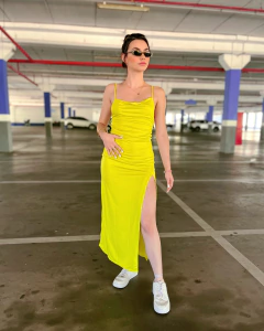 Vestido fenda Scarlett verde lima - BY Famelli