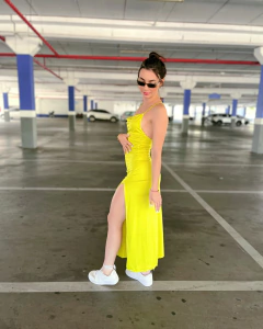 Imagem do Vestido fenda Scarlett verde lima