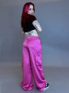 Calça satin cargo multipockets rosa