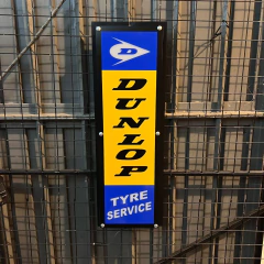 Cartel luminoso Dunlop en internet