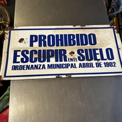 Cartel de chapa prohibido escupir C