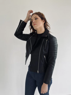 CAMPERA ZAFIRA NEGRA - comprar online